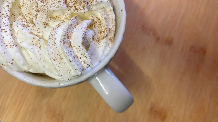 Snickerdoodle Latte from above.